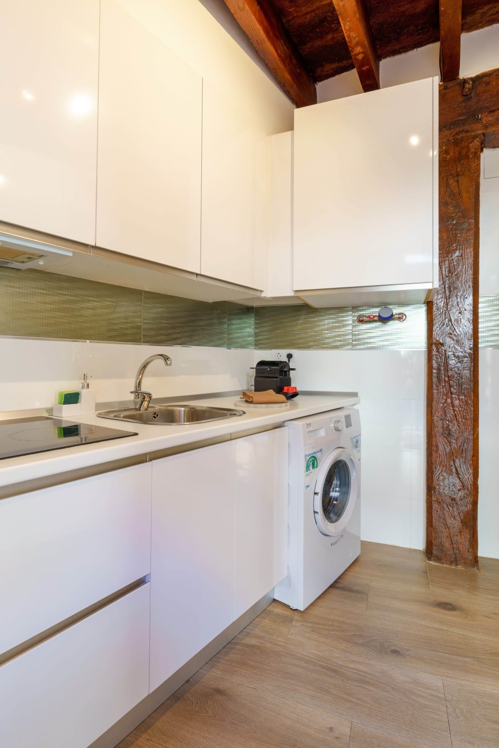 bprcur0iahuhcmlhjpkh scaled